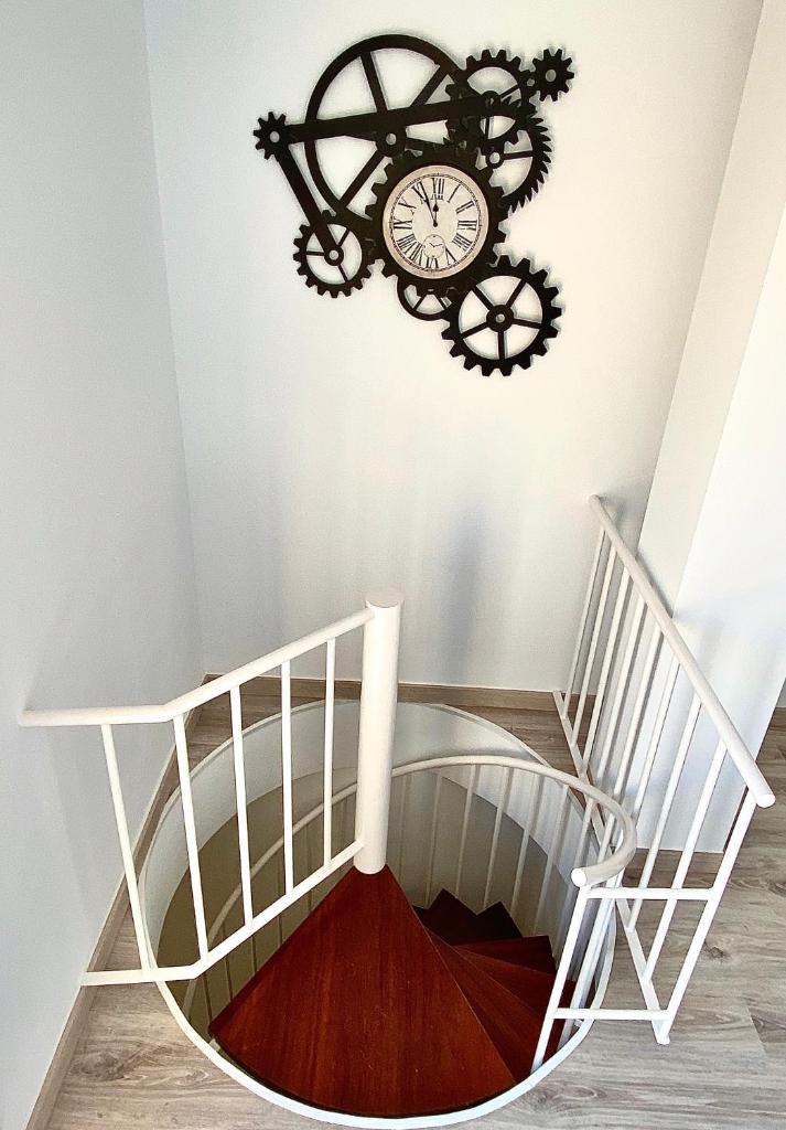 Spiral Stairs Duplex photo 4