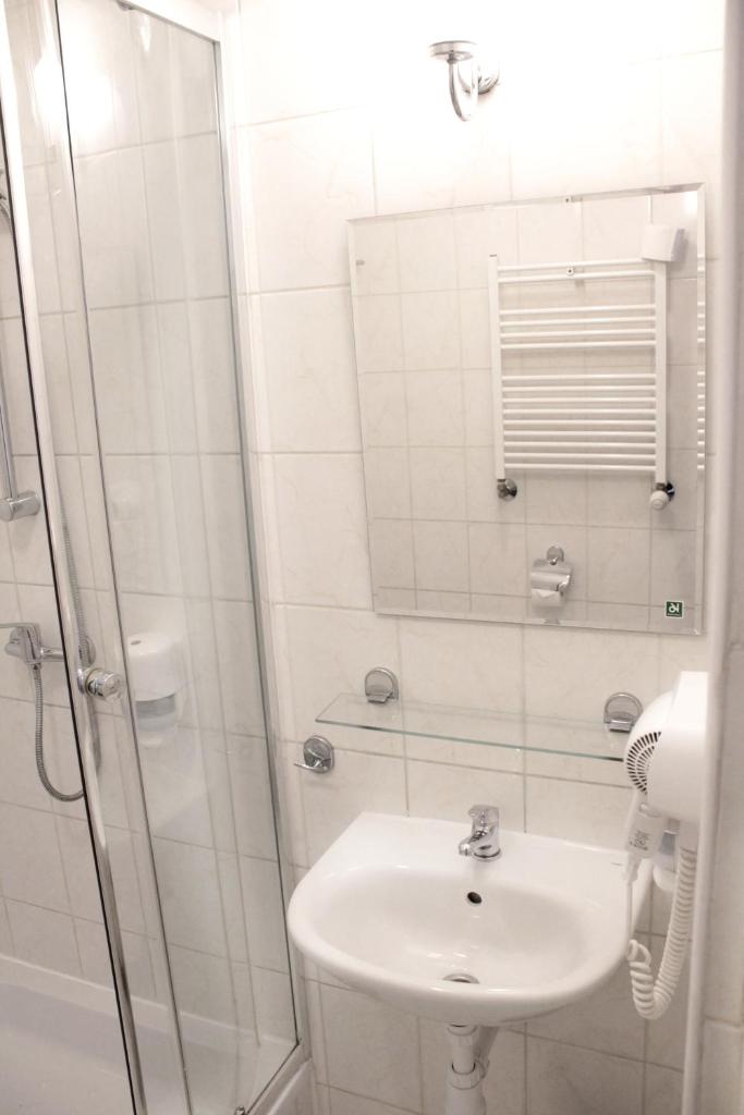 Трехместный (Трехместный номер эконом-класса), Hotel Gordon