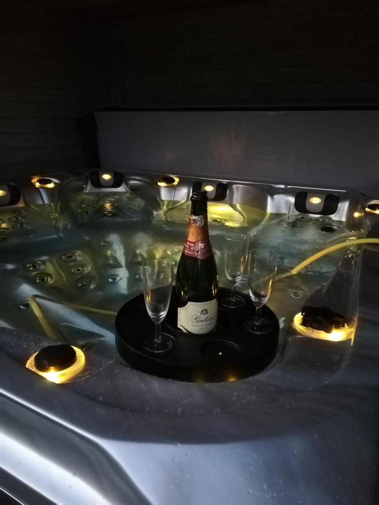 Chez Lisa avec jaccuzi photo 4