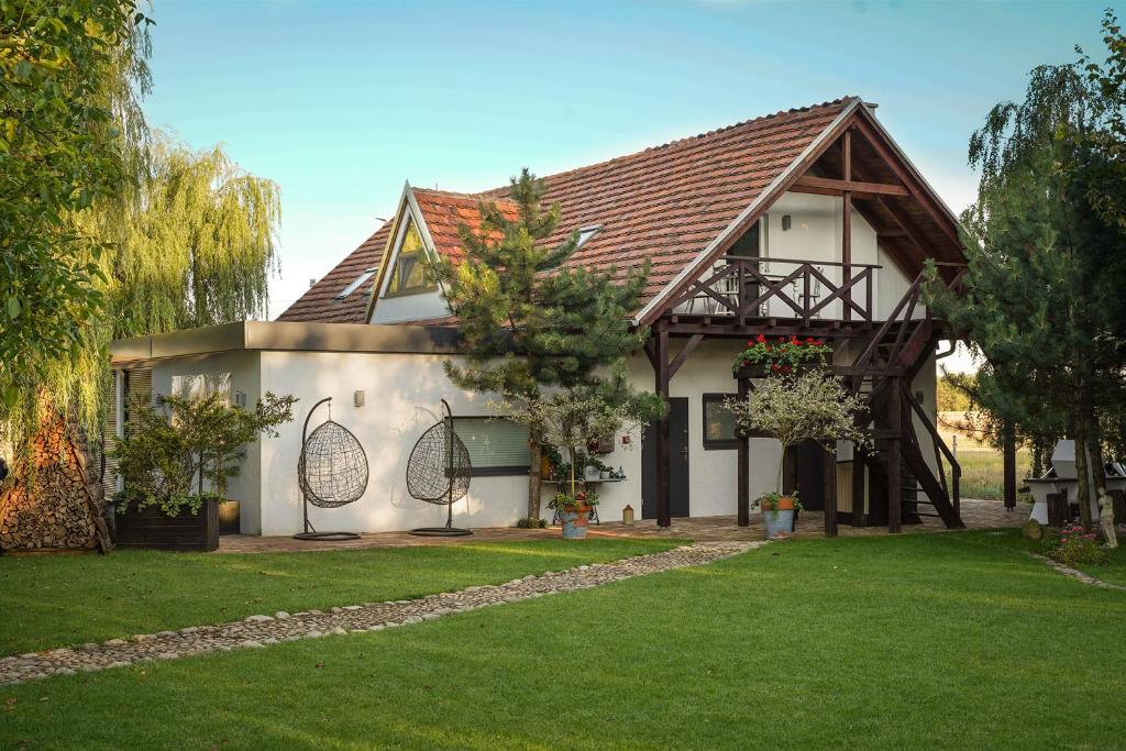 Grand House 47 photo 4