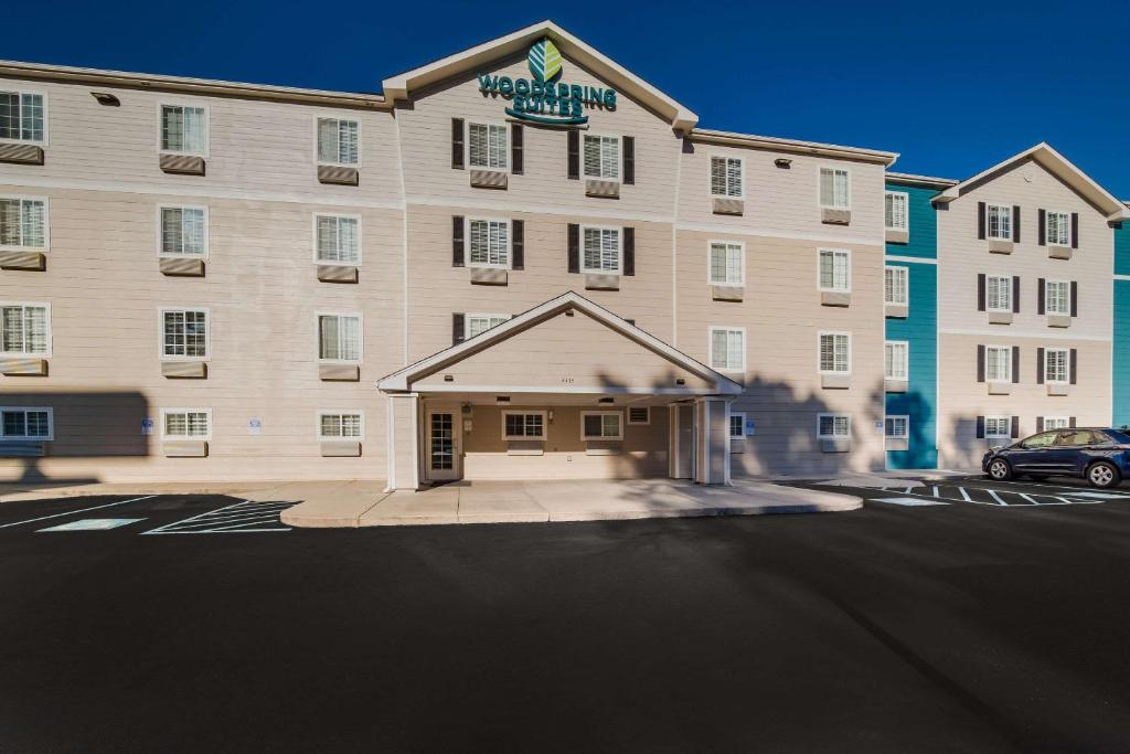 WoodSpring Suites | North Charleston Airport I-526 photo 1
