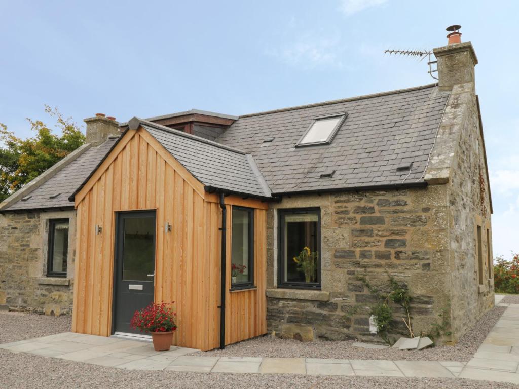 Enzie Station Cottage photo 2