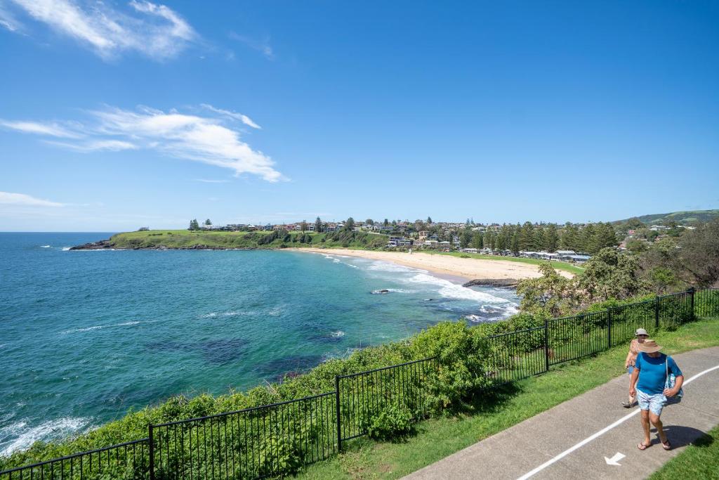 Surf Beach Holiday Park photo 2