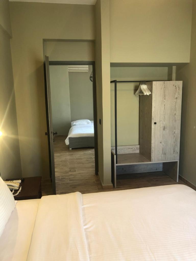 Petousis Hotel & Suites photo 4