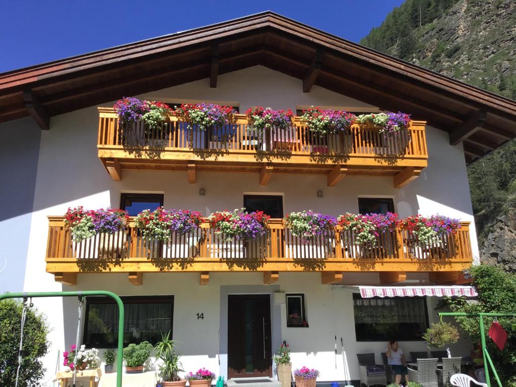 Haus Alpina photo 2