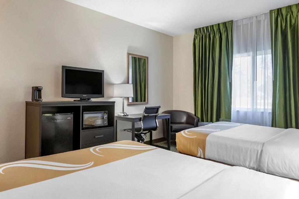 Quality Inn & Suites photo 3