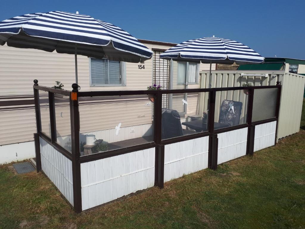AMELAND-Nes-Duinoord: Stacaravan (chalet) + fietsen direct aan zee! photo 4