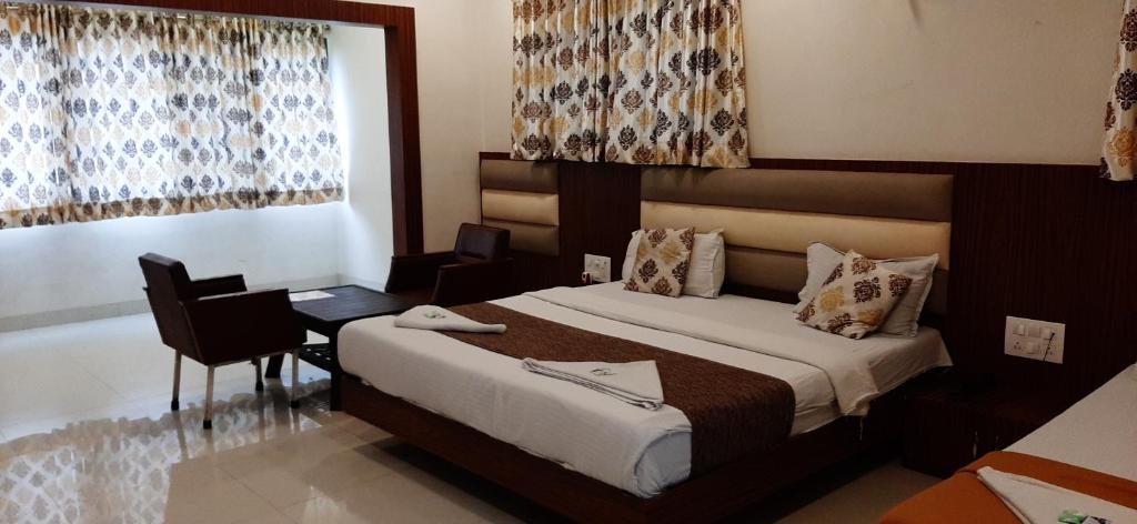 Трехместный (Трехместный номер Делюкс), OYO 10217 Hotel Golden Palms