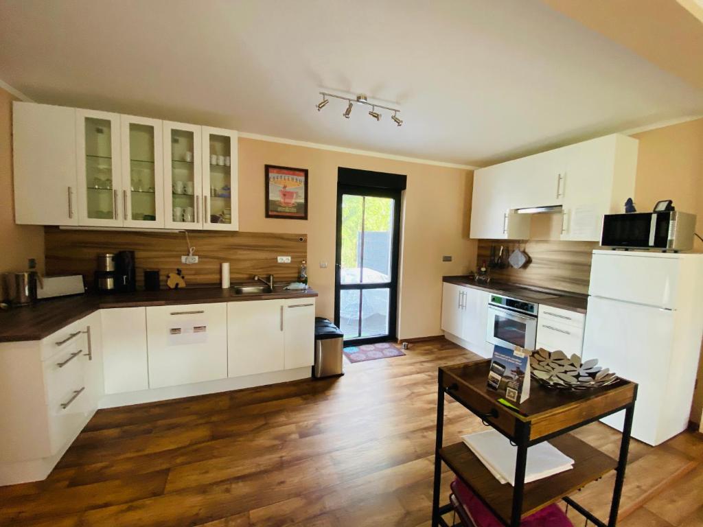 Großzügiges Ferienhaus am Senftenberger See mit 2 Terrassen photo 3