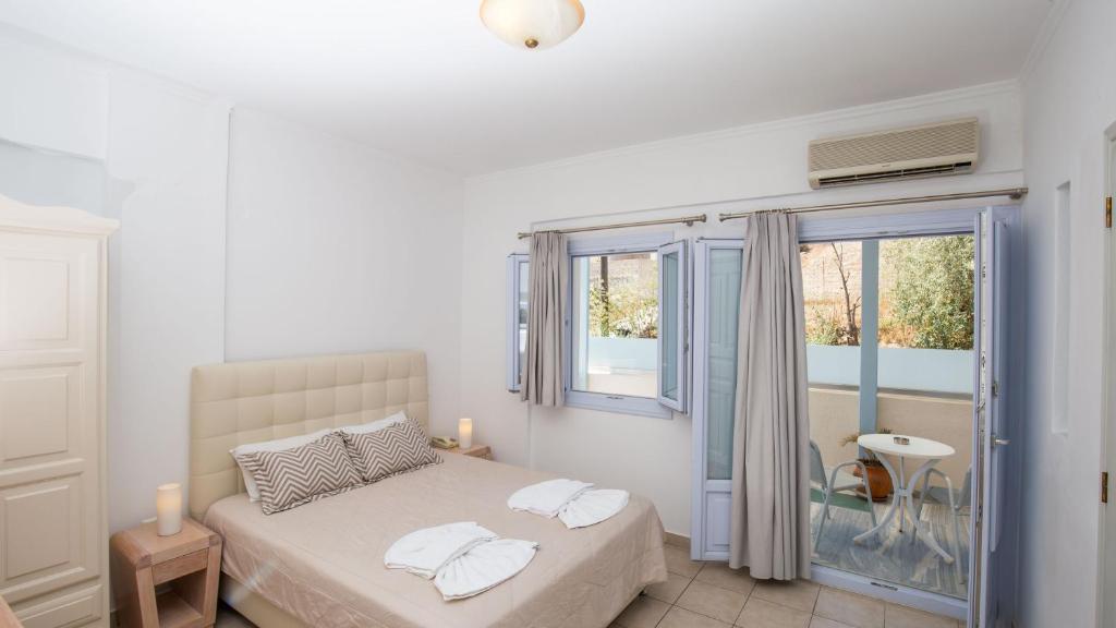 Erato Apartments photo 3