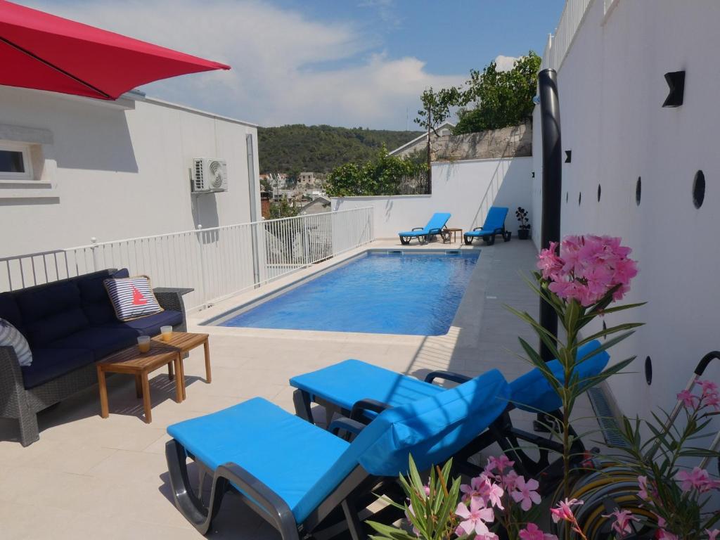 Villa More photo 1