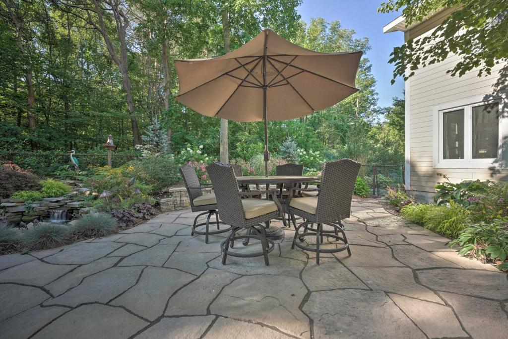 Lovely Holland Home with 1 Mile to Lake Michigan! photo 1