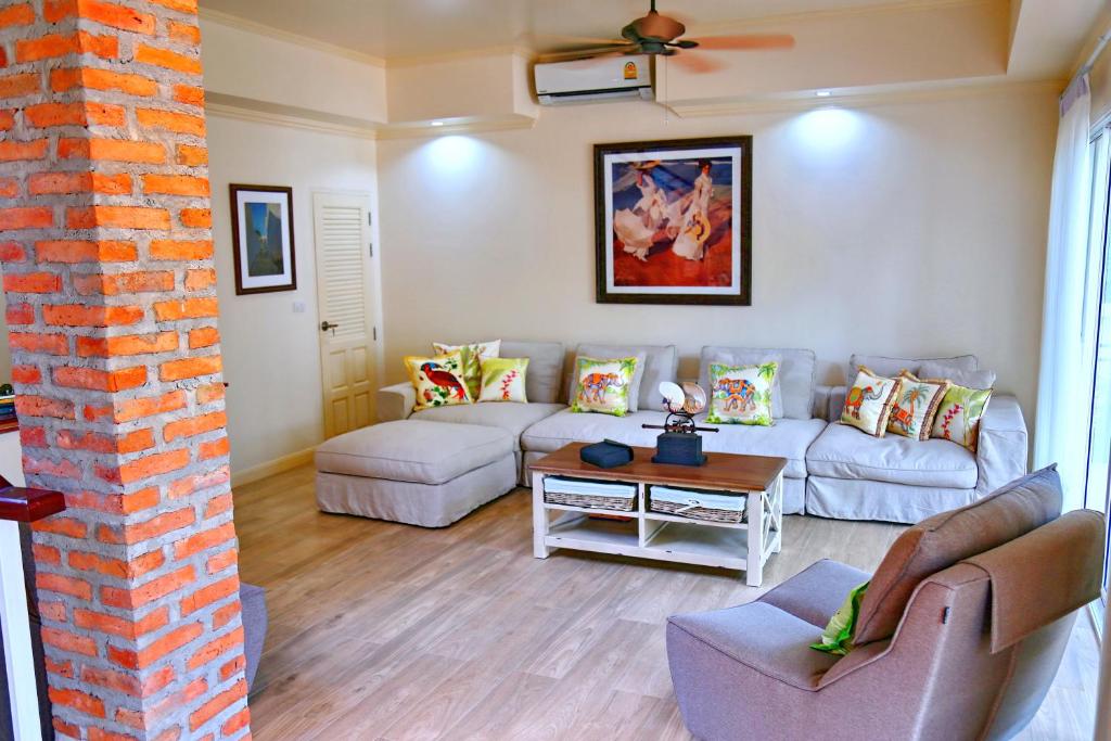 Koh Chang 6 Bedroom Villa with Private Pool and Garden photo 2