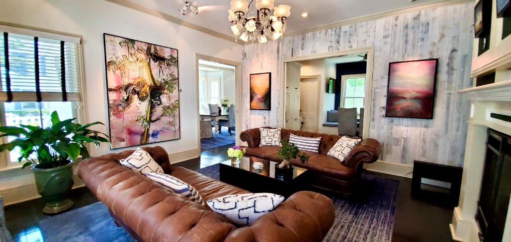 White Porch Inn image