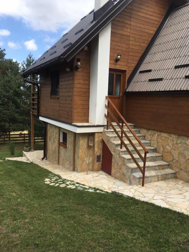 Apartmani Tornik-Planinska Kuća Zdravković photo 1