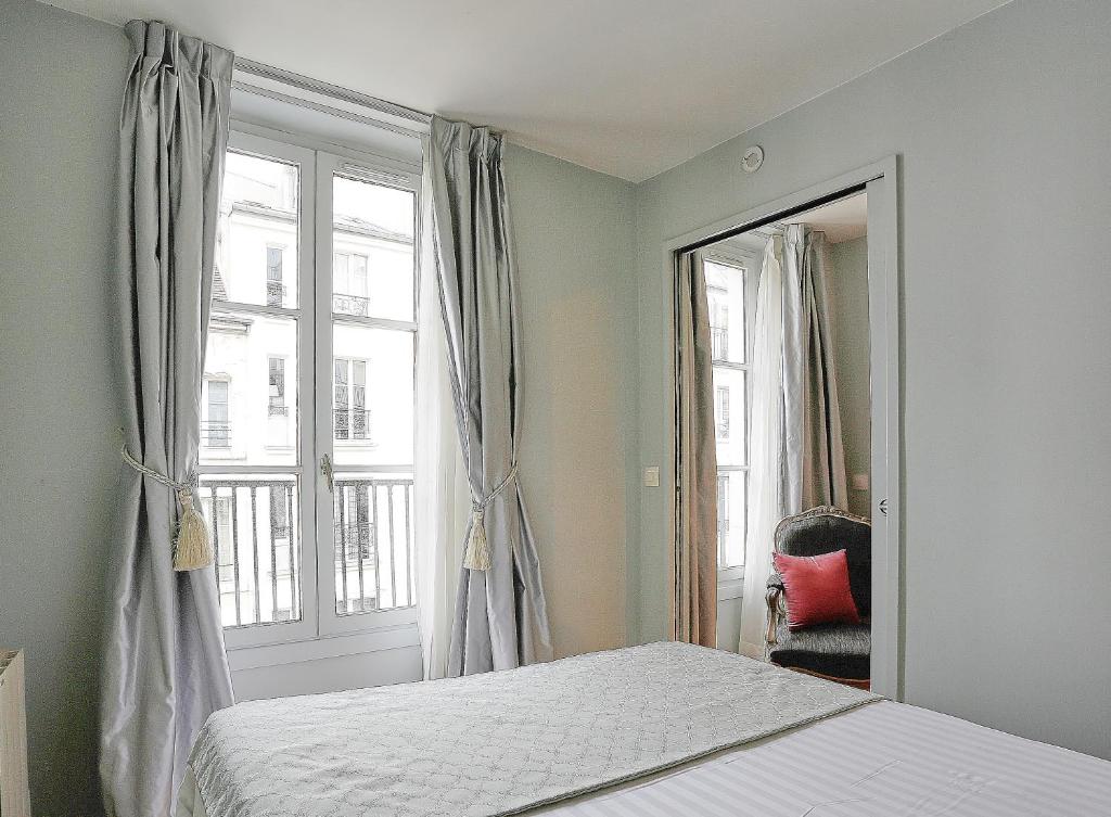 Apartments Du Louvre St Honoré photo 3