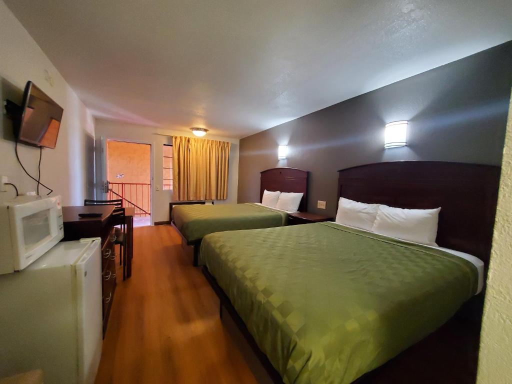Двухместный (Номер с 2 кроватями размера «queen-size» – Для некурящих), Welcome Inn