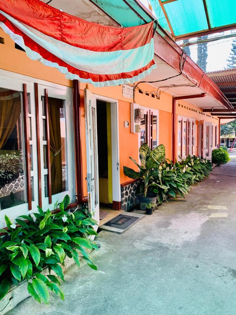 Hotel Santoso Batu photo 2