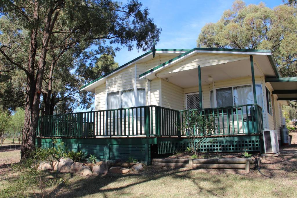 Starline Alpacas Farmstay Resort Room Type - Lucys Cottage