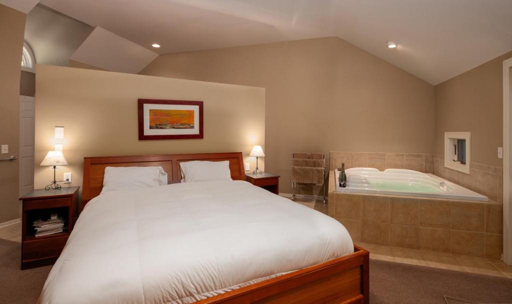 Pigeon Creek Inn image