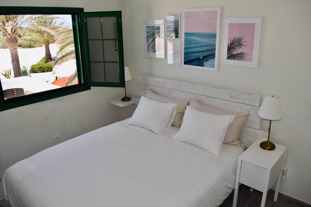 Beachfront Bungalow Cotillo Lagos photo 3