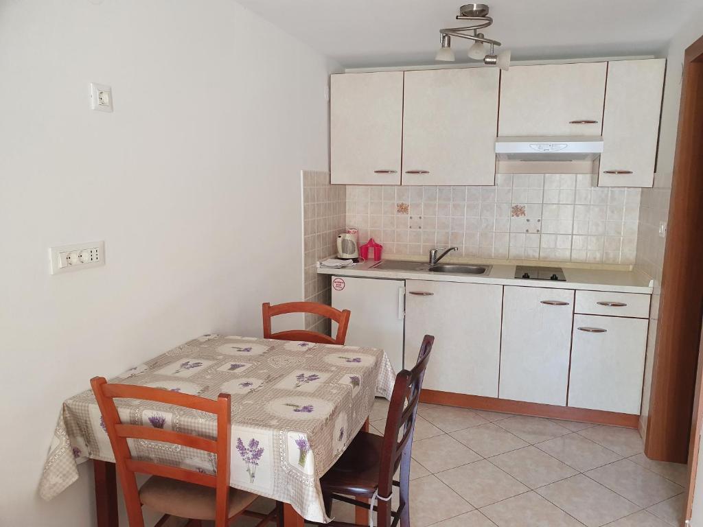 Apartmani Vrtlici Zdenka photo 3