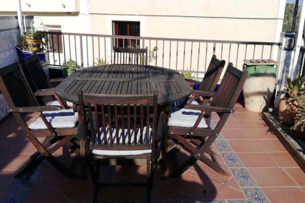 Casa con terraza/Confortable house with terrace photo 3