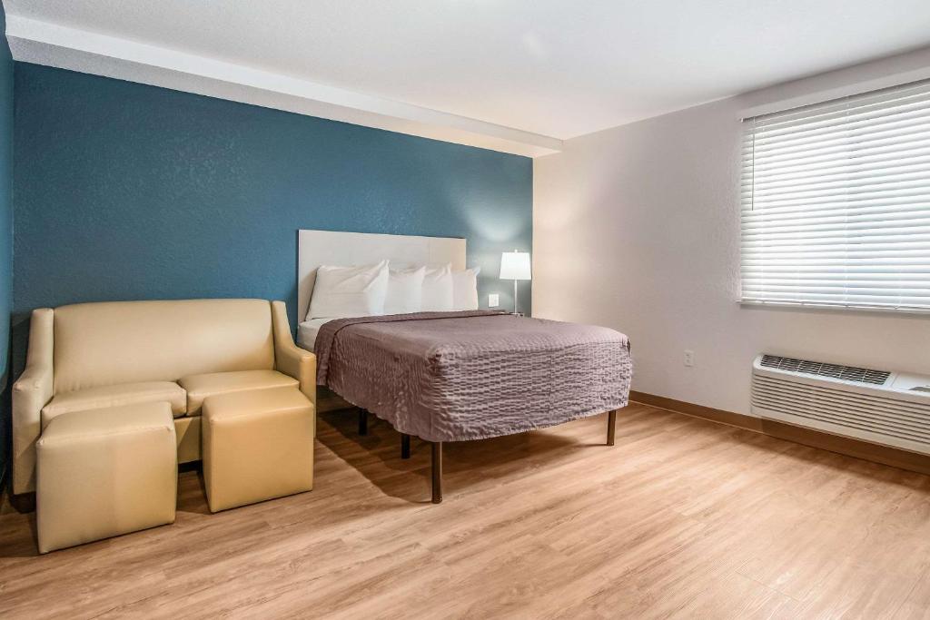 Двухместный (Queen Room  with Tub - Disability Access/Non-Smoking), WoodSpring Suites Doral Miami Airport