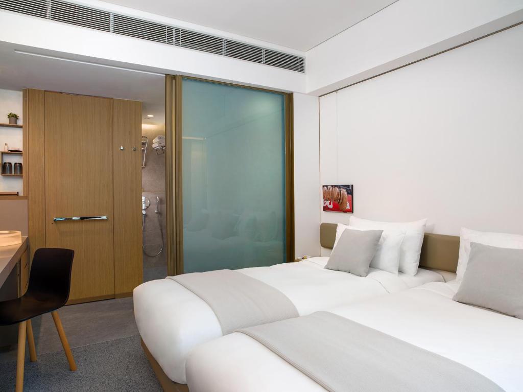 Hotel Stage photo 2