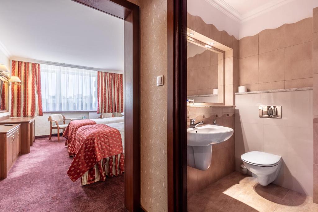 Двухместный (Двухместный номер с 2 отдельными кроватями), Hotel Gołębiewski Białystok