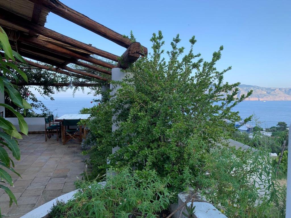 La Casa di Tommy - Santa Marina Salina photo 3