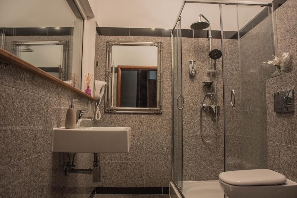 Семейный (Улучшенный семейный номер), Łódzki Pałacyk - Pokoje pałacowe