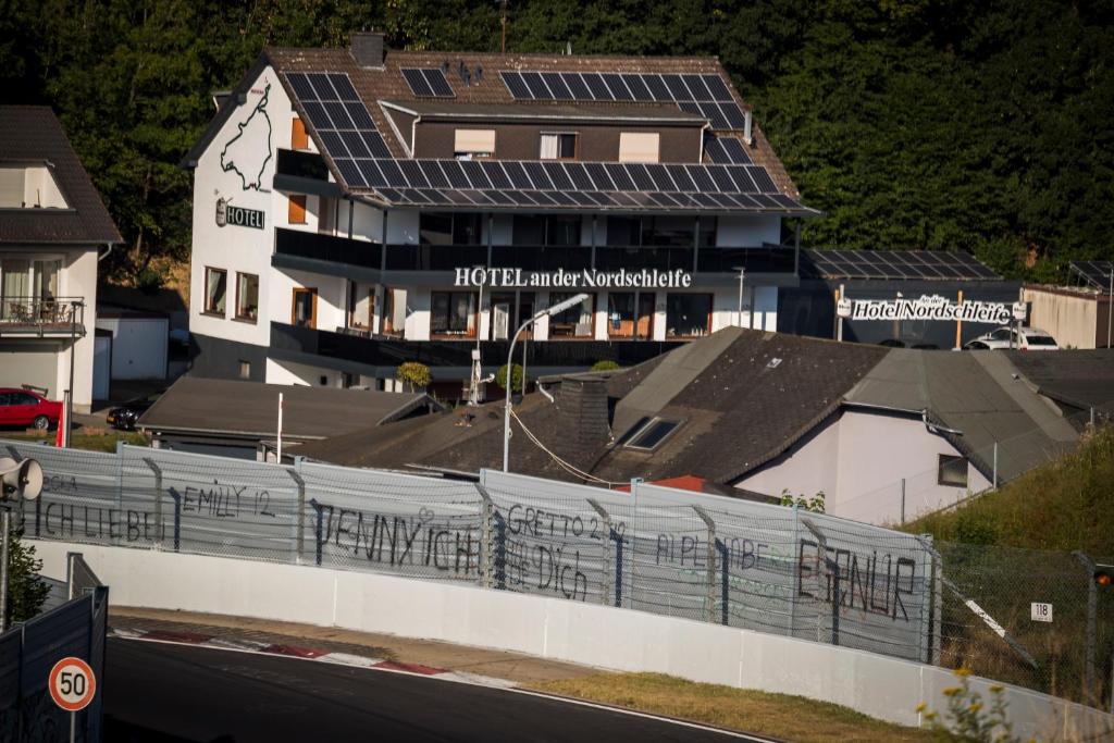 Hotel an der Nordschleife photo 1