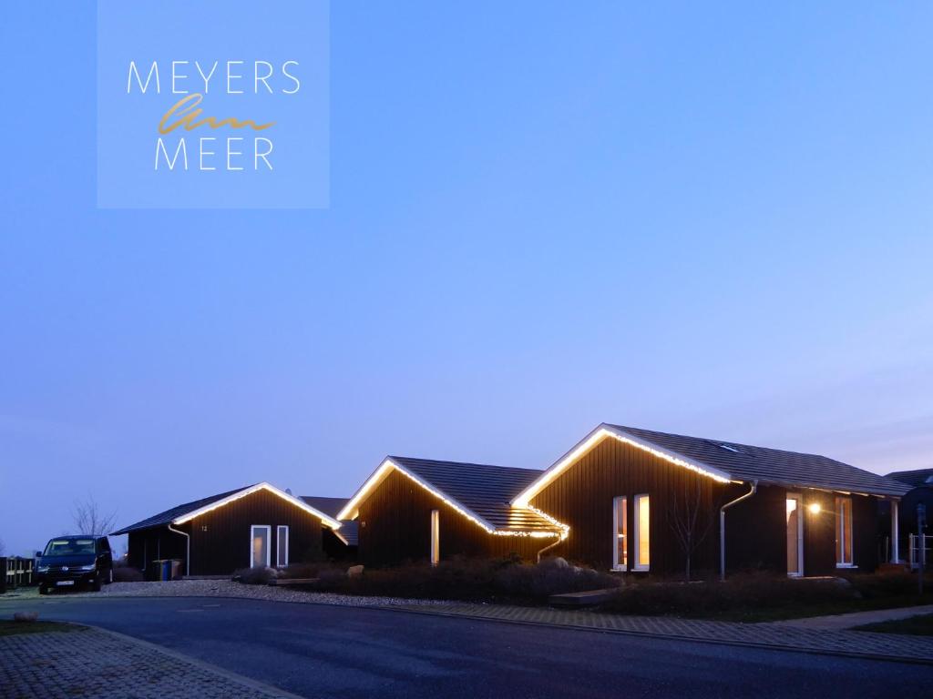 Schwarzes Holzferienhaus mit Sauna -- L I E B L I N G S P L A T Z -- an der Ostsee, Zierow bei Wismar, Strand 500m, alles inklusive photo 4