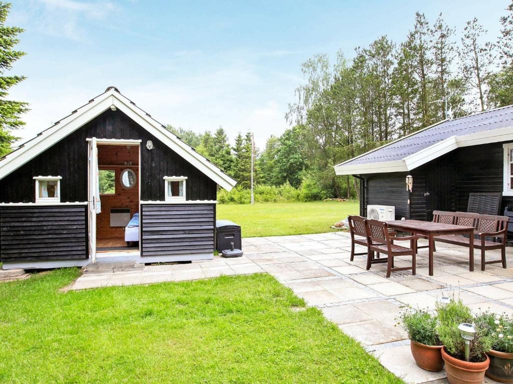 Three-Bedroom Holiday home in Højslev 8 photo 1