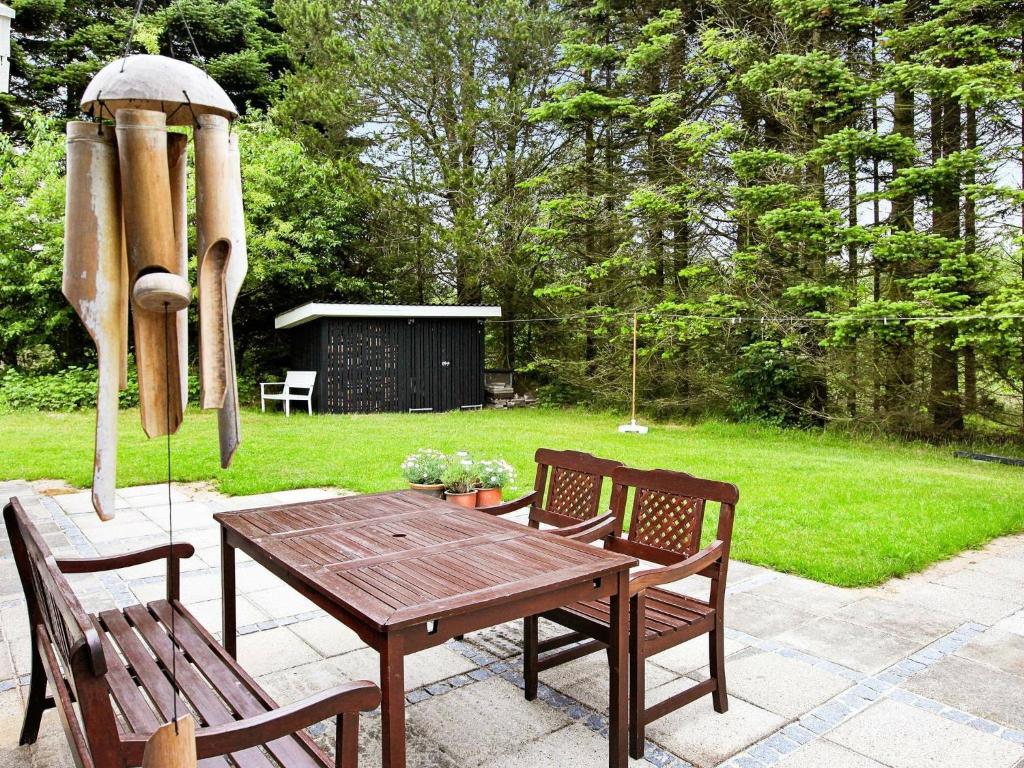 Three-Bedroom Holiday home in Højslev 8 photo 2
