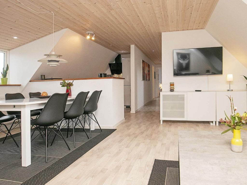 Spacious Holiday Home With Terrace at Jutland photo 3