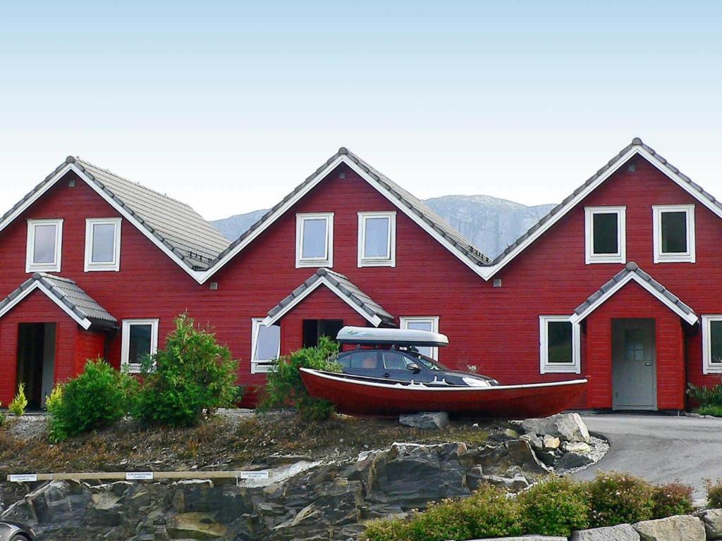 Four-Bedroom Holiday home in Sørbøvåg 1 photo 1