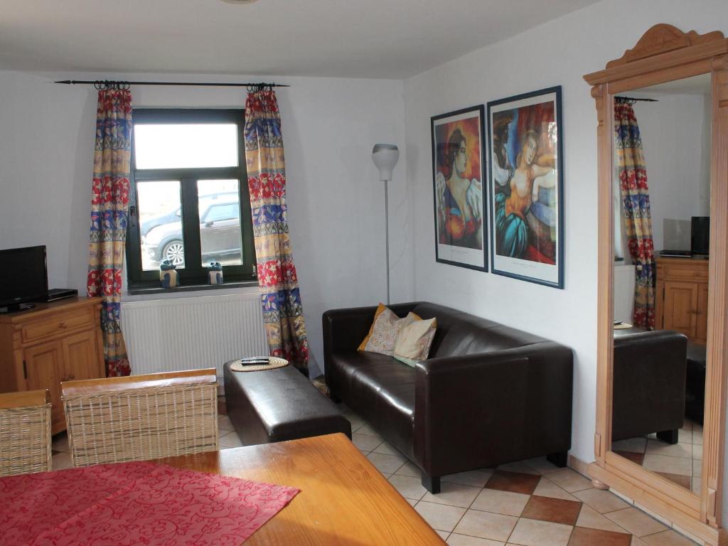 Comfortable apartment in Dargun Mecklenburg with Garden photo 4