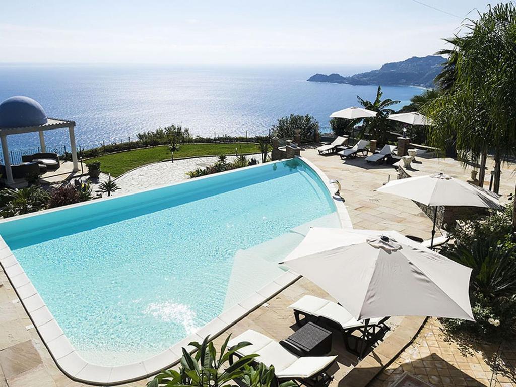 Modern Villa in Letojanni with Private Pool photo 1