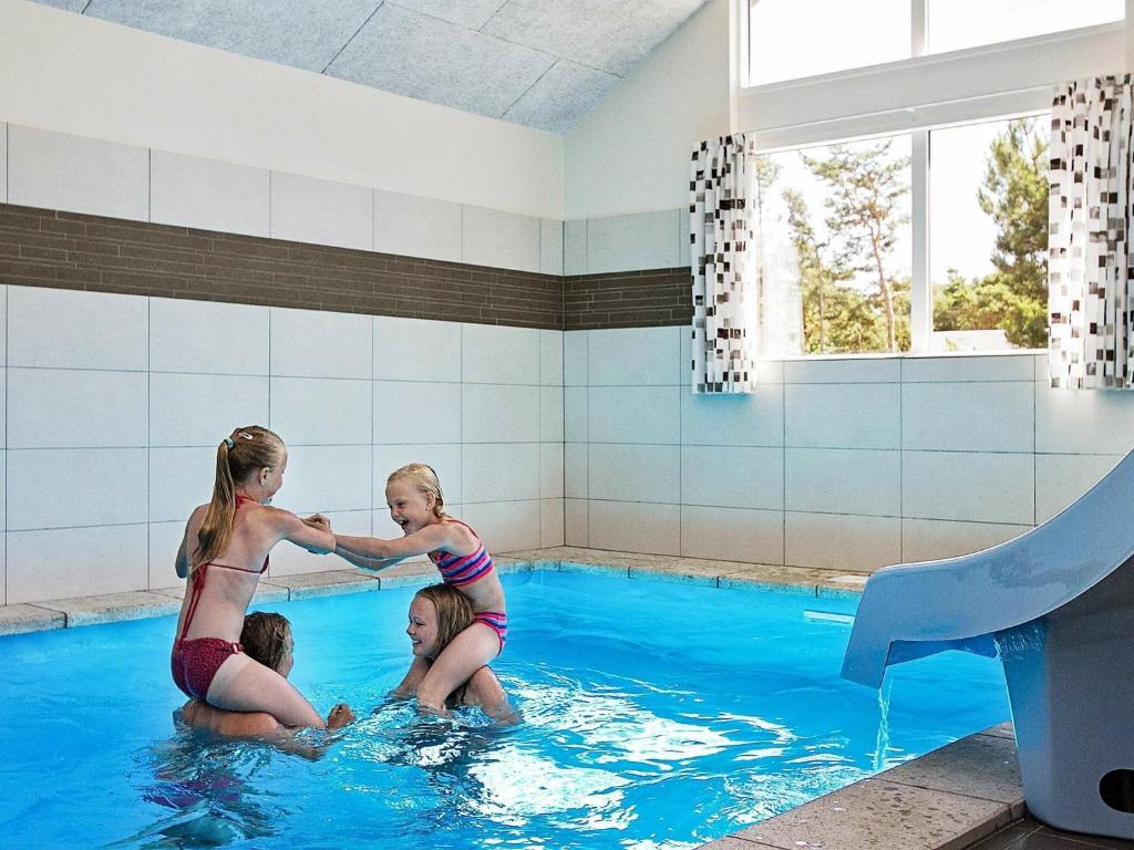 19 person holiday home in Nex photo 3