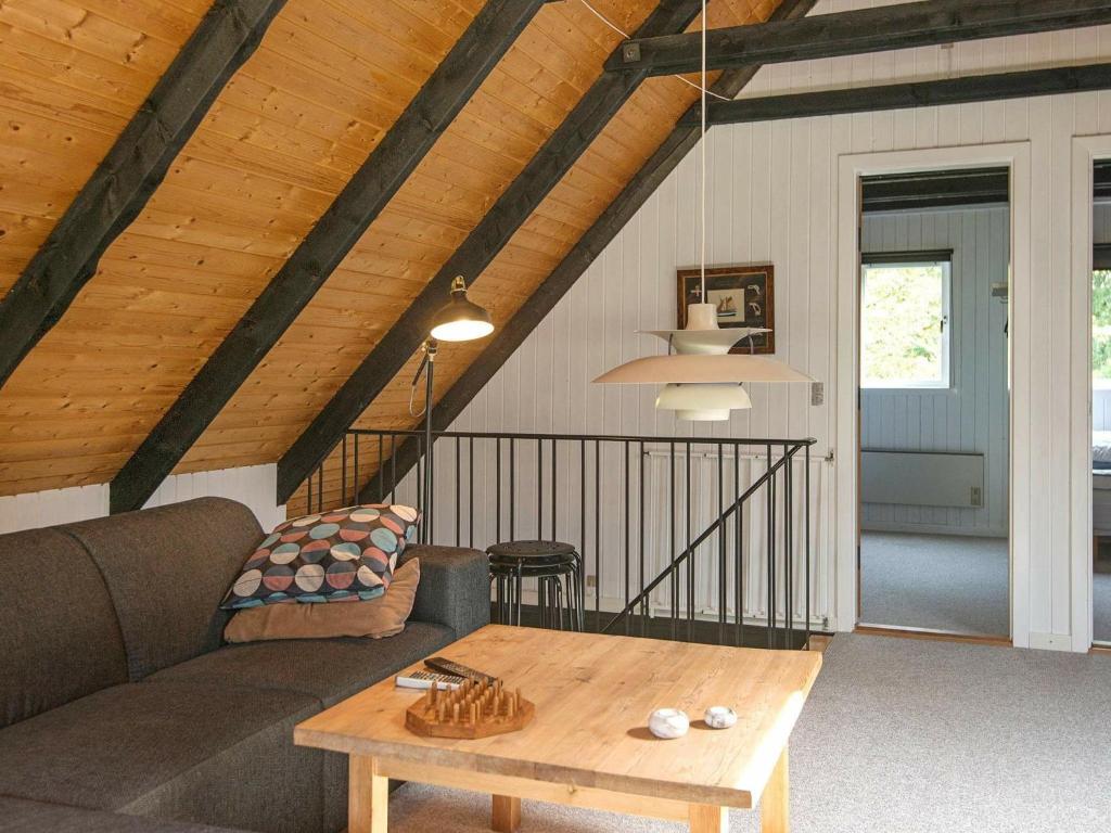 Three-Bedroom Holiday home in Knebel 28 photo 4