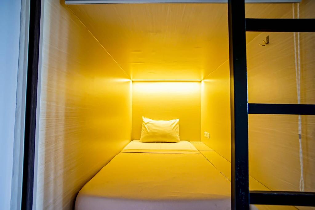 Номер (Односпальная кровать в общем номере для женщин), RedDoorz @ BB Hostel Canggu