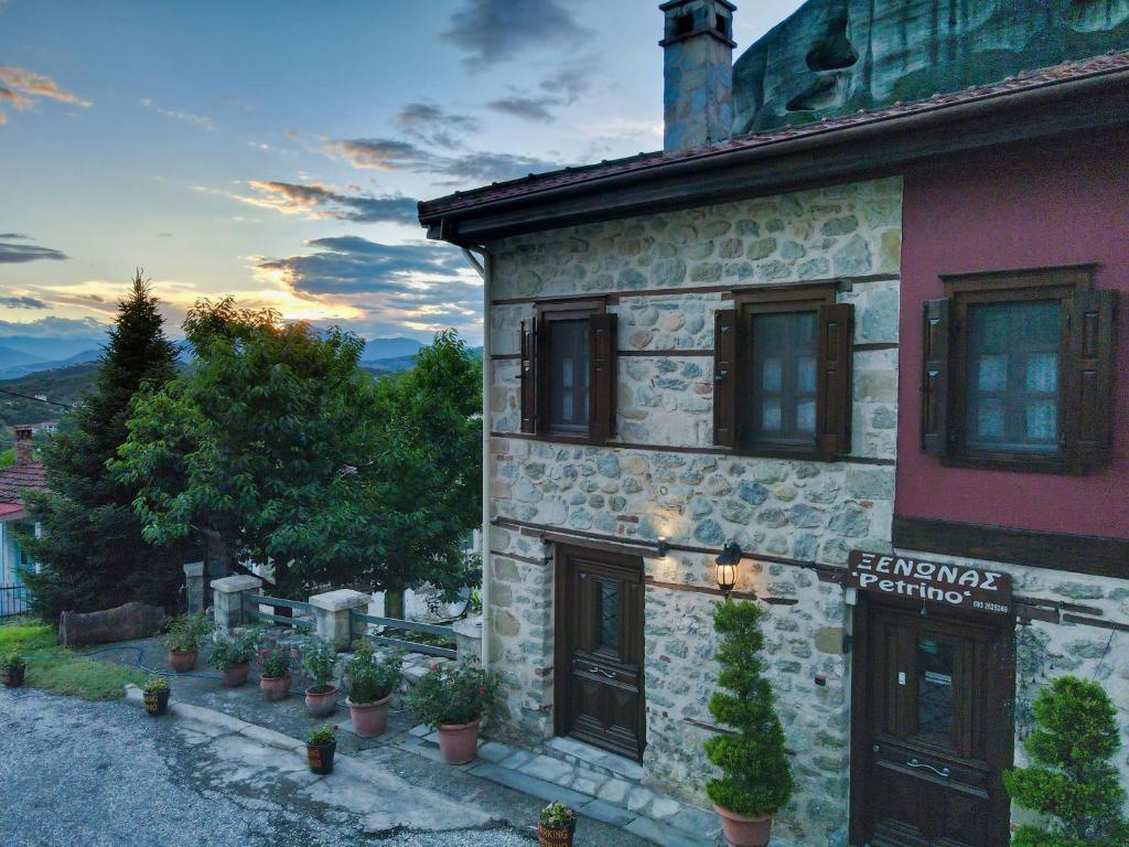 Petrino Guesthouse photo 1