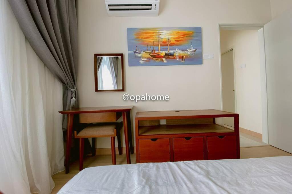 OPAHOME@ Timurbay Seafront Residence 2BR Family suite Seaview and Poolview photo 4