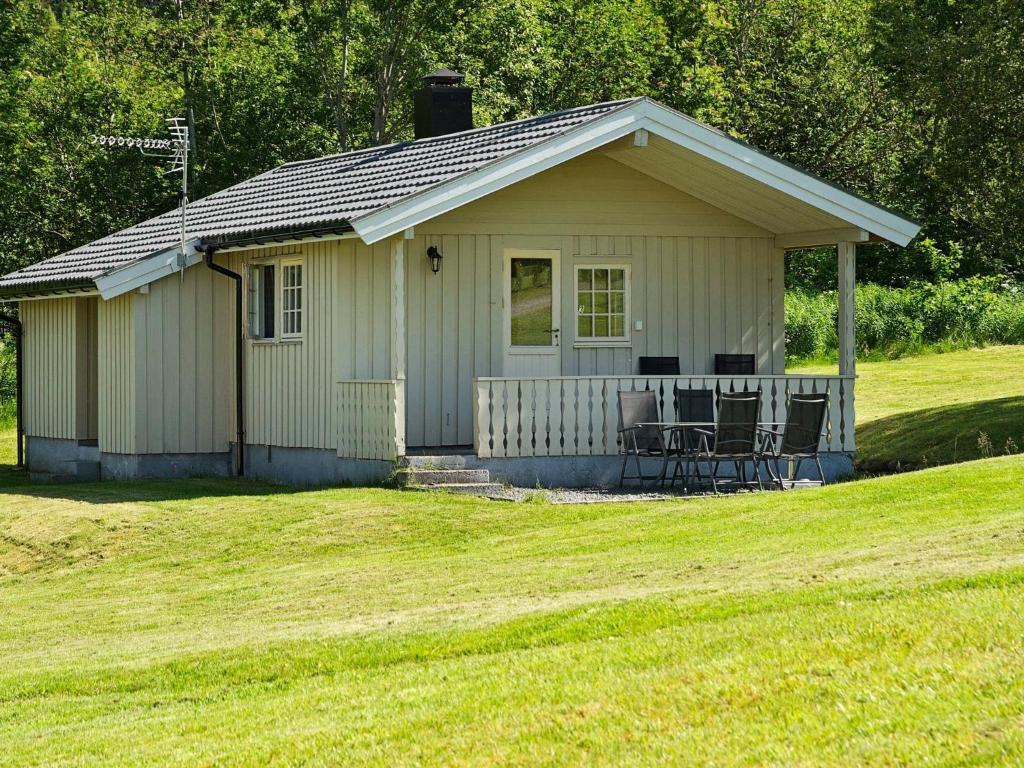 Two-Bedroom Holiday home in Utvik 2 photo 1