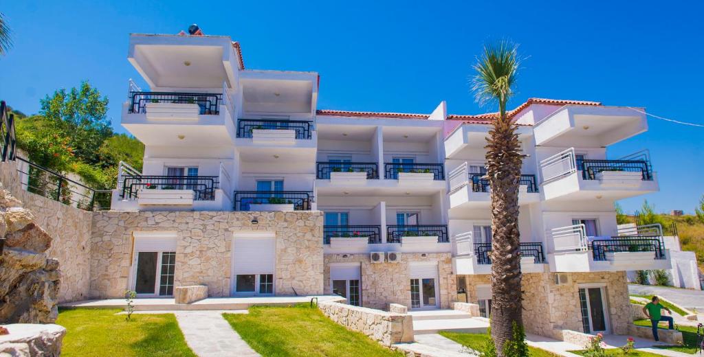 Halkidiki Palace photo 3