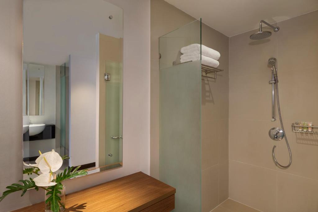 Двухместный (Улучшенный номер AVANI), Курортный отель Aonang Cliff Beach Resort