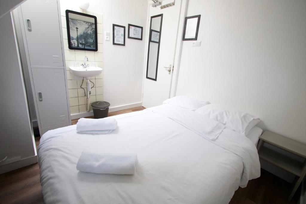 Двухместный (Двухместный номер с 1 кроватью и общей ванной комнатой), Budget Hotel Hortus