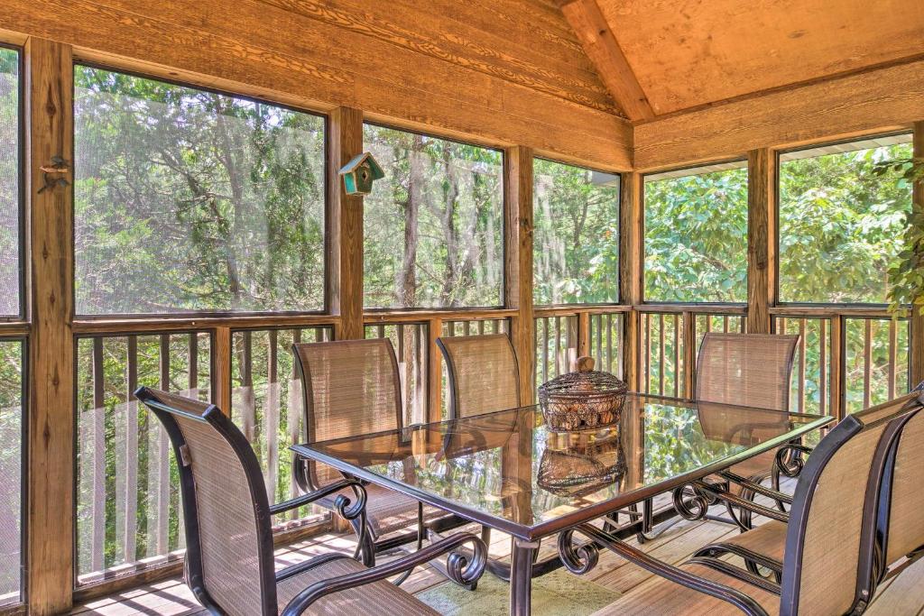 Branson West Cabin with Screened Deck and Pools! photo 1